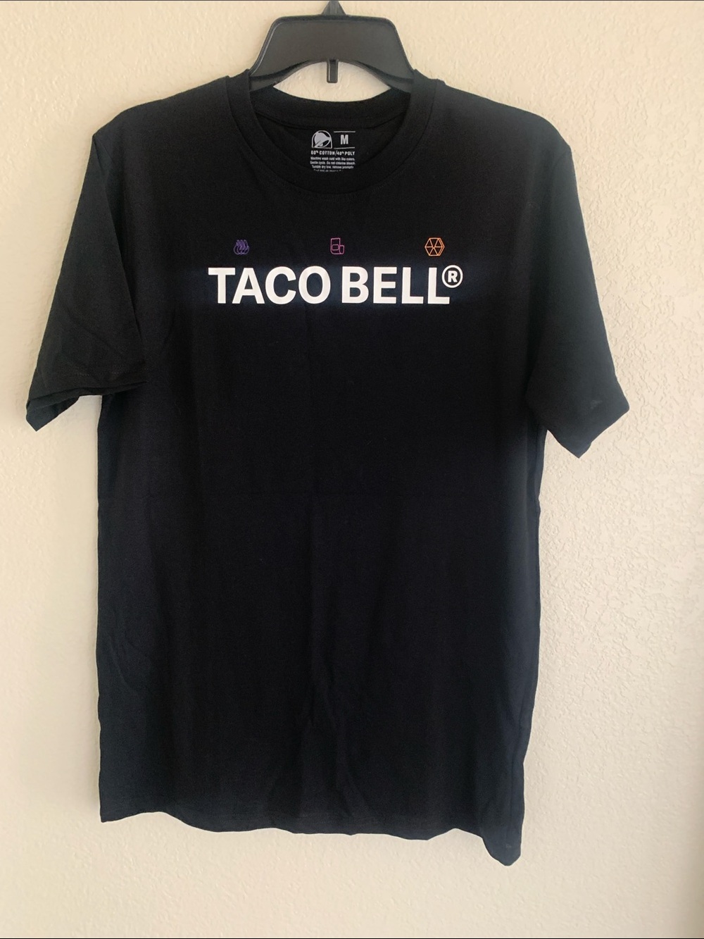 Men'sw Black  Taco Bell Neck T-Shirt  Size Medium